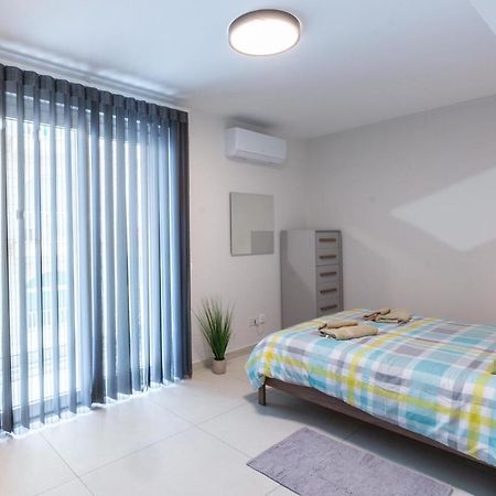 Seafront Luxury Apartment San Pawl il-Baħar Extérieur photo