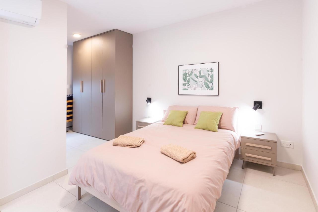 Seafront Luxury Apartment San Pawl il-Baħar Extérieur photo